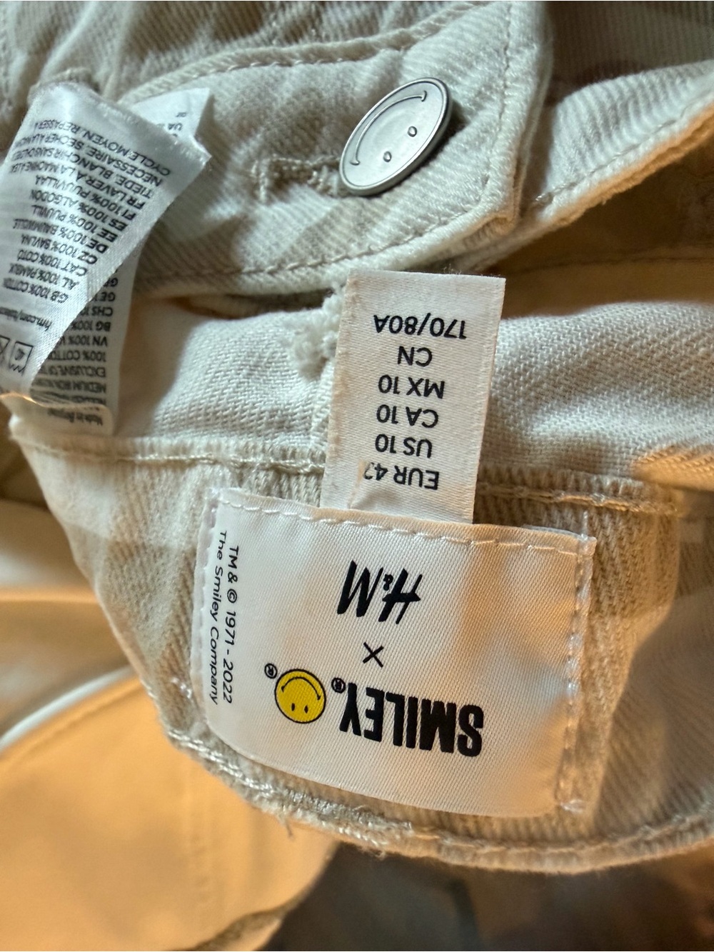 H&MX SMILEY Collab Limited
Edition Smiley Happy Face Patterned Wide Leg Jeans - Picture 11 of 11
